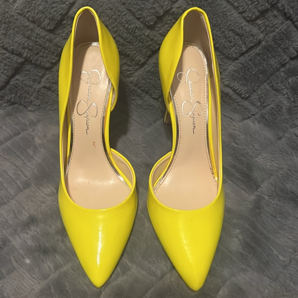 Jessica Simpson yellow heels - Picture 4 of 8